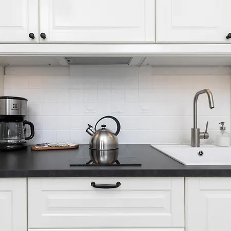 아파트 Navigator Portowa By Renters 코워브제크